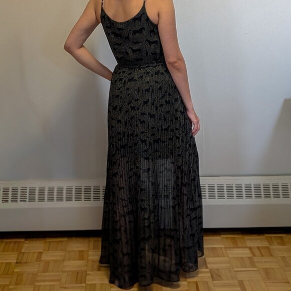 Elegant Black Patterned Maxi Dress - Picture 2 of 5